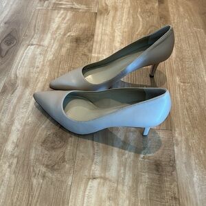 Ann Taylor Pumps - Carmel/Tan color Size 7 1/2. NWT in original box